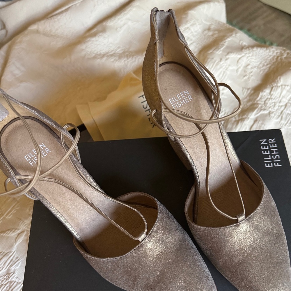 Eileen Fisher “Rope”  Platinum Metallic Pump